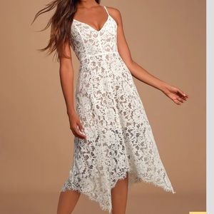 NWT Lulus White Lace Midi Dress